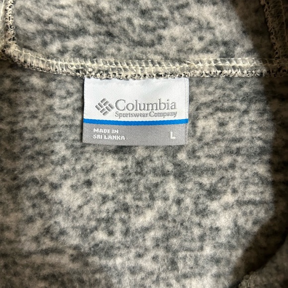 Columbia sweater - Picture 2 of 2